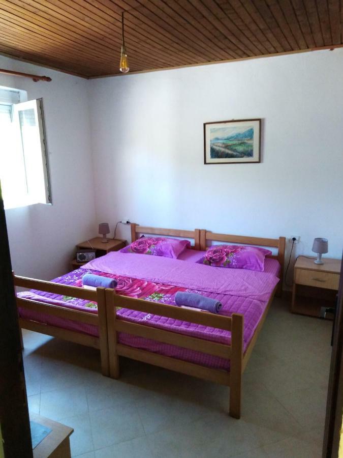 Country House "Lipa" Komarno Virpazar Exteriör bild